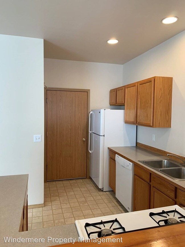 Foto del edificio - 1540 E Maryland St