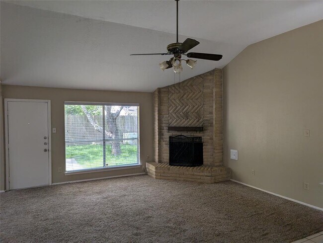 Foto del edificio - 7210 Thicket Trail Dr