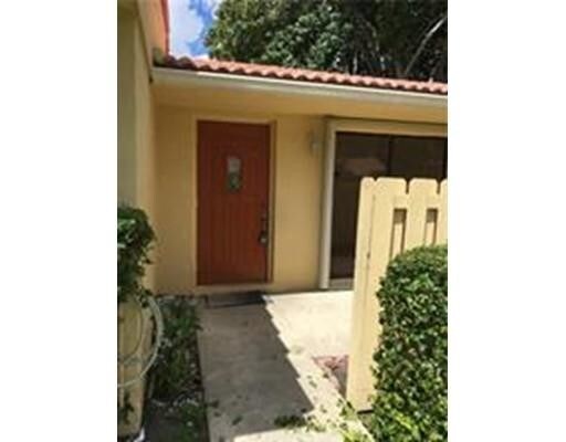 Primary Photo - 6760 Bridlewood Ct