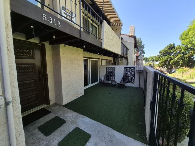 Foto del edificio - 5313 Sevilla Ct