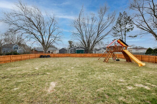 Foto del edificio - 7227 Maywood Ave