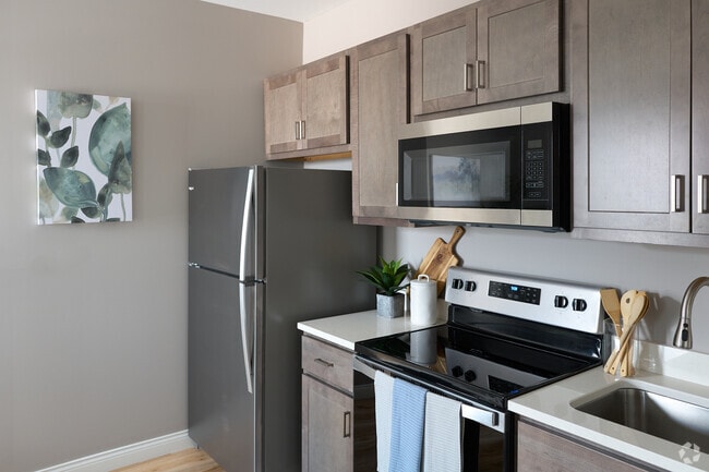Kitchen - 1000 E Broadway