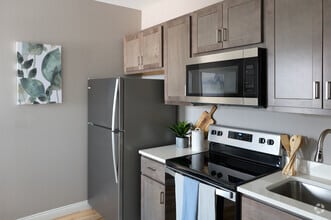 Kitchen - 1000 E Broadway