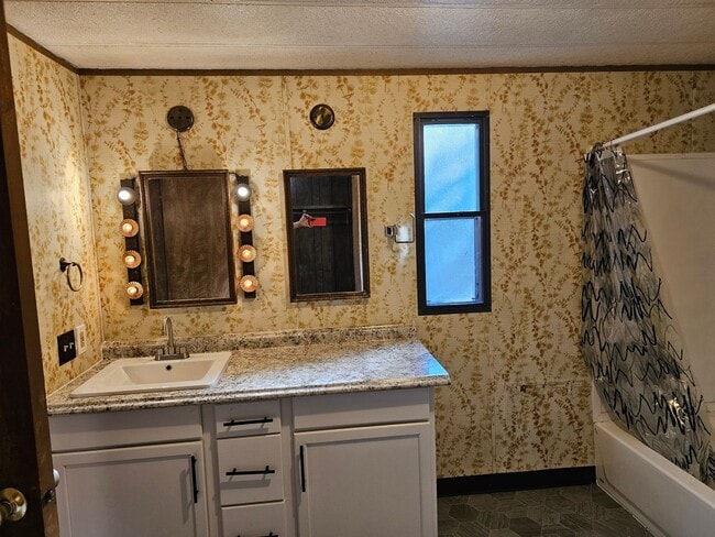 Foto del edificio - House for Rent in Yelm