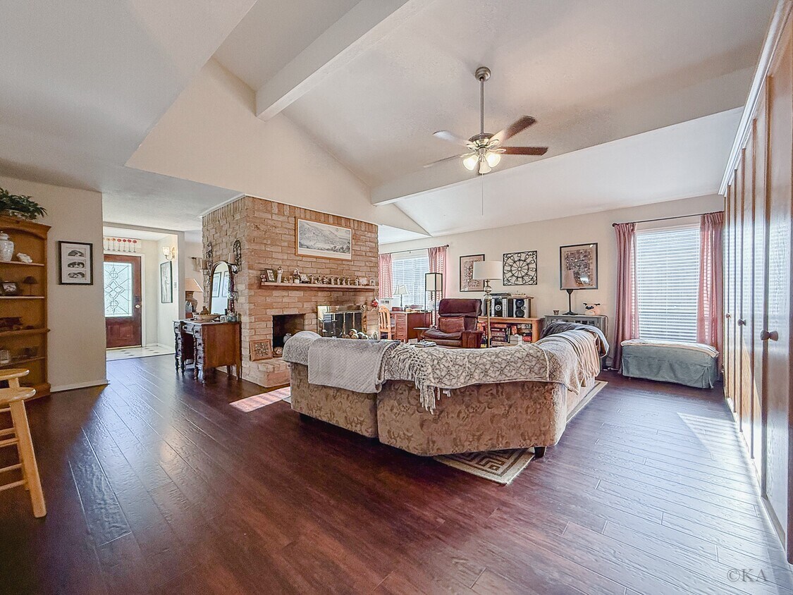 Building Photo - 3306 Hunterwood Dr