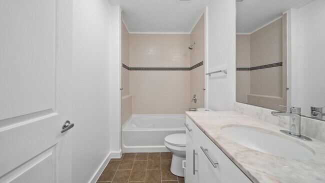 Building Photo - 5925 Almeda Rd