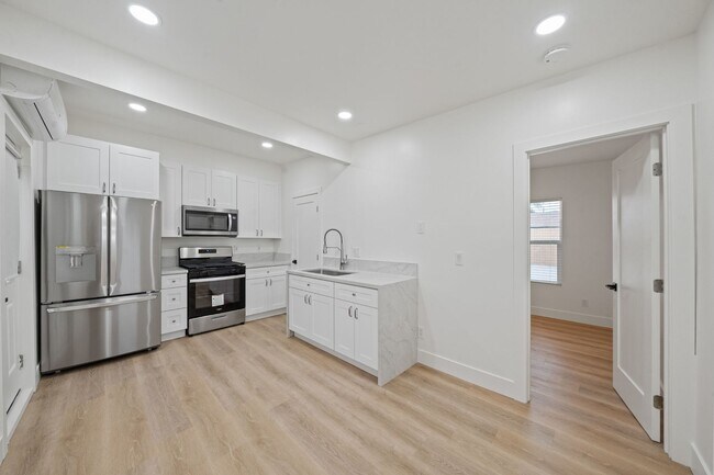 Foto del edificio - Affordable Housing San Diego This is an attached ADU 1 bed /1 bath Gorgeous Home w Laundry + A/C