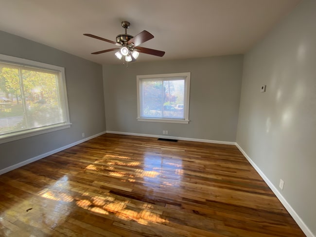 Building Photo - 3020 Forest Dr