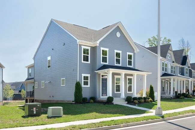 Building Photo - Beautiful 5 Bedroom Home with Attached In-...