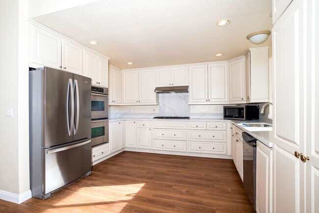 Foto del edificio - 1908 Broadway St