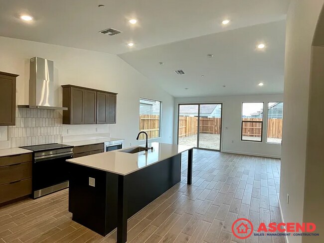 Foto del edificio - Newly-Built Lennar Home In Southwest!