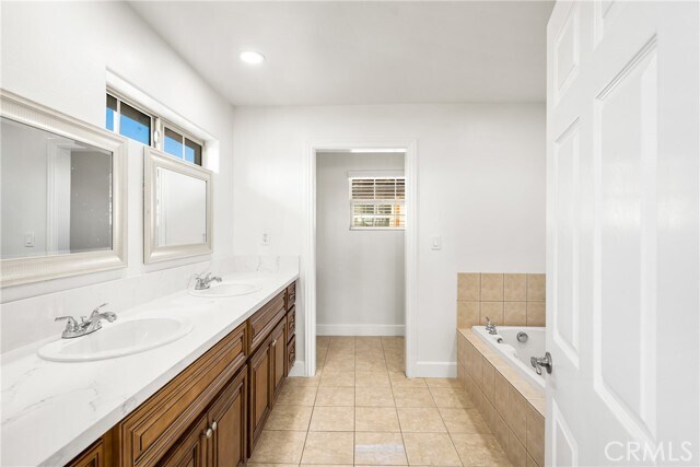 Building Photo - 12618 Curtis and King Rd