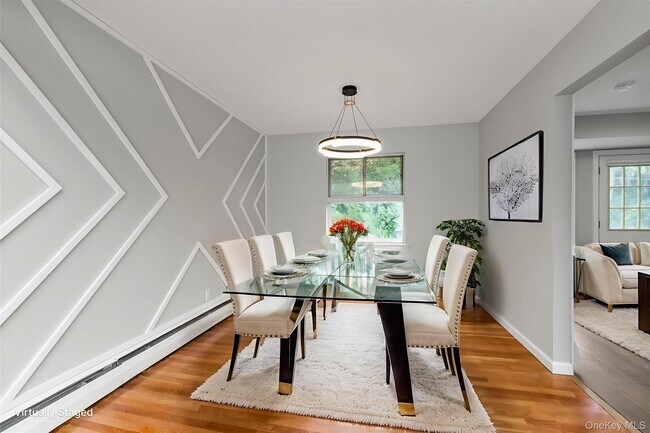 Foto del edificio - 17 Edna Dr