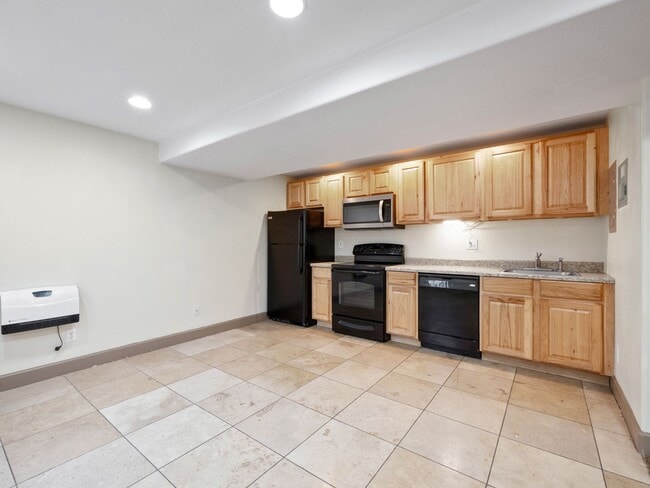 Building Photo - Live Where Opportunity Lives — Lehi Apartment Just Listed