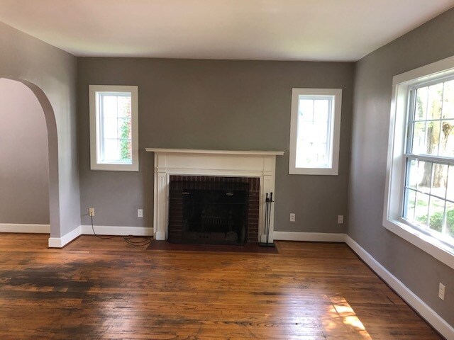 Building Photo - 404 Melrose Ct