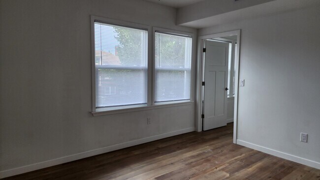 Foto del edificio - 908 E Gorham St