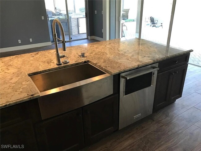 Foto del edificio - 8549 Colony Trace Dr