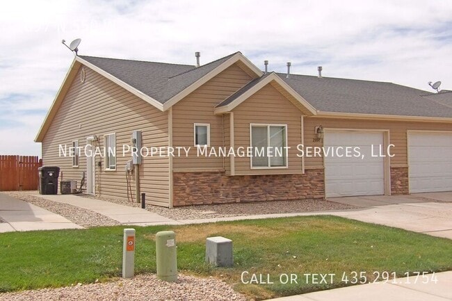 Building Photo - 2097 N 550 W