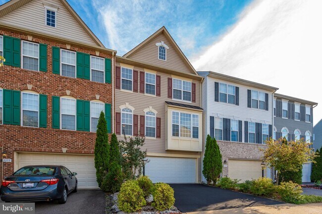 Building Photo - 2257 Henry Watts Loop