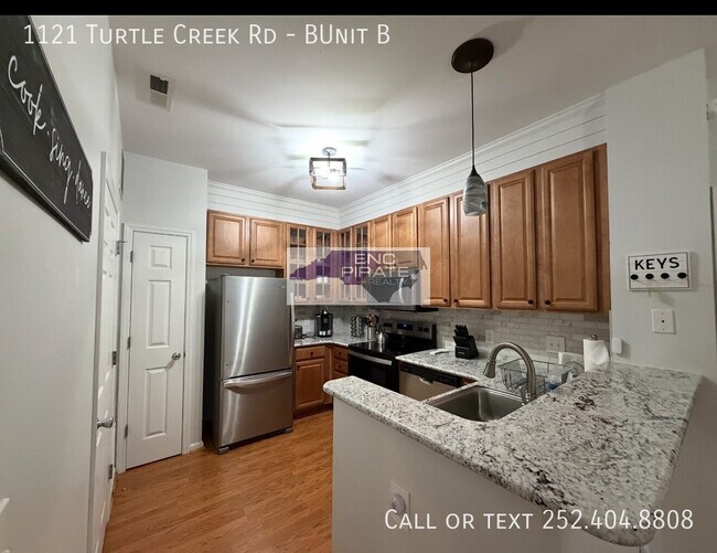 Foto del edificio - 1121 Turtle Creek Rd