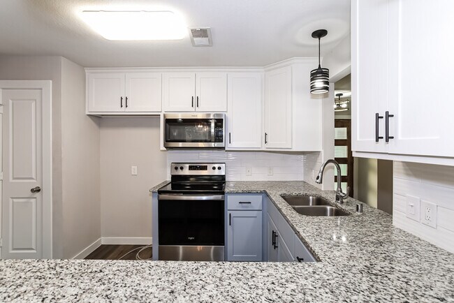 Foto del edificio - 1109 Finch Ave