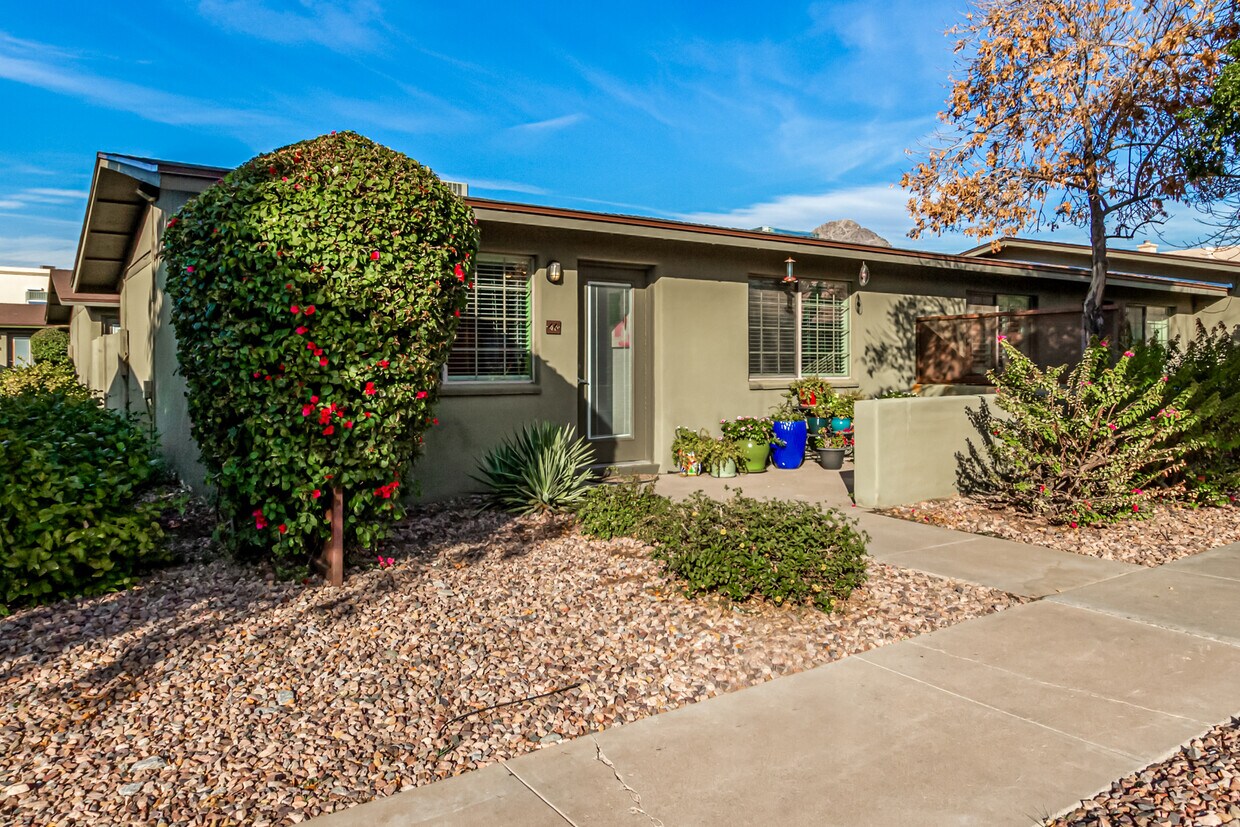 Foto principal - 1850 E Maryland Ave