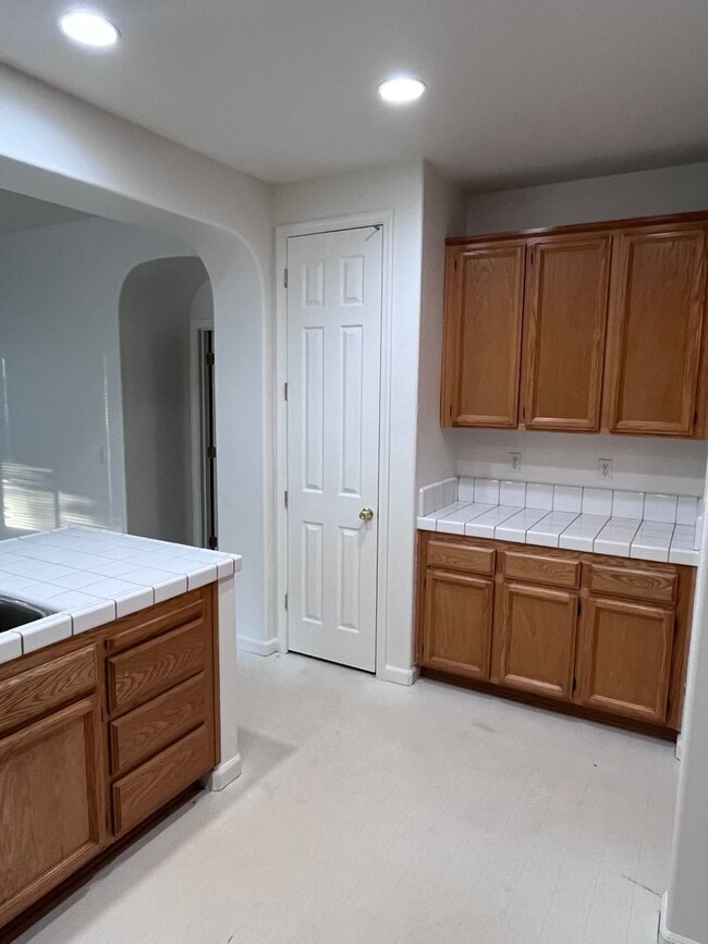 Building Photo - NICE HOME IN NORTH NATOMAS!!