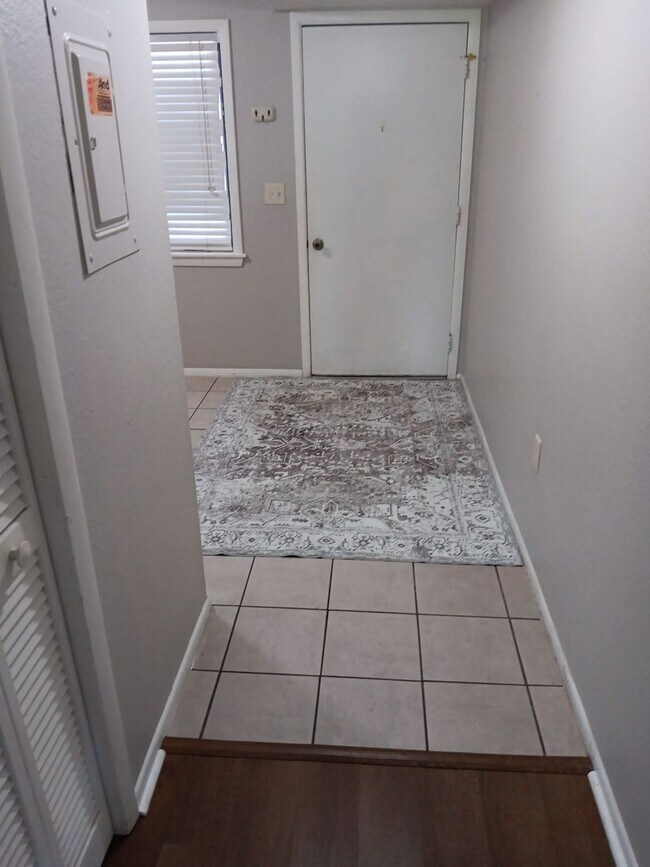 Foto del edificio - Beautiful 2 Bedroom 2 Bath Condo for rent ...
