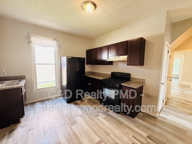 Foto del edificio - 3838 Marvin Ave