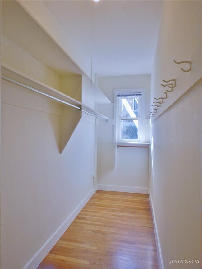 Building Photo - 3006 Gough St