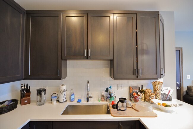 Foto del edificio - 4324 N Ashland Ave