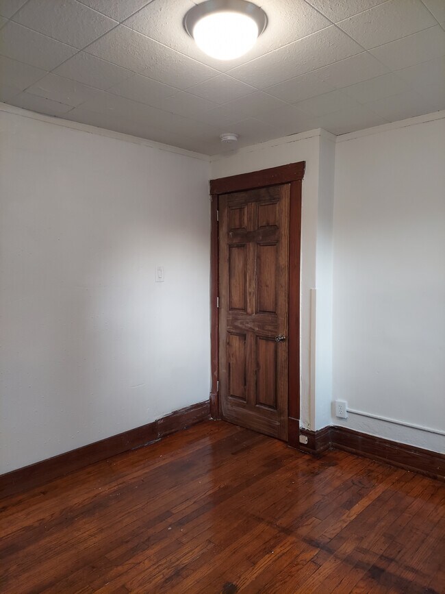 Foto del edificio - 701 N 2nd Ave E
