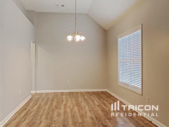 Building Photo - 207 Turtle Cv