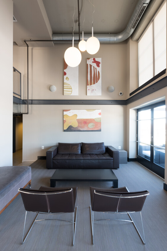 Foto principal - 1133 14th St NW