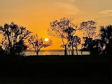 Foto del edificio - 3170 Matecumbe Key Rd