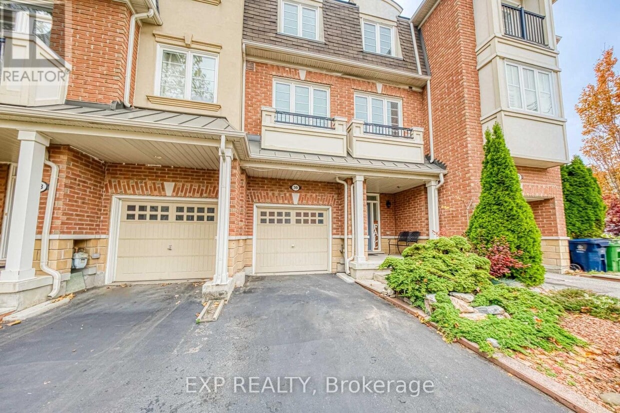 Primary Photo - 30 Yates Ave