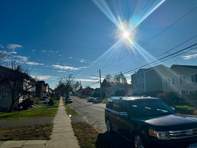 Foto del edificio - 432 Wiklund Ave