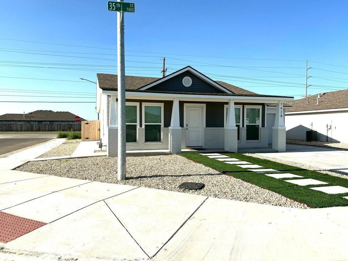 Foto principal - 7428 35th St