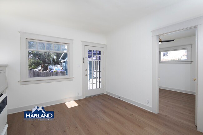 Foto del edificio - 4419 Mississippi St