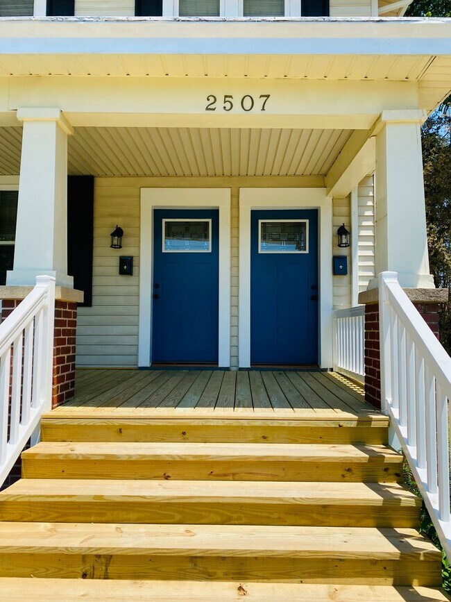 Foto del edificio - 2507 Seminary Ave