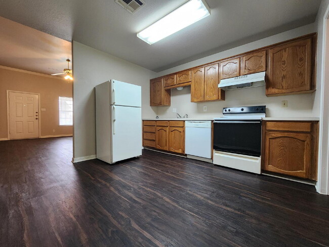 Building Photo - 1807 Windward Dr