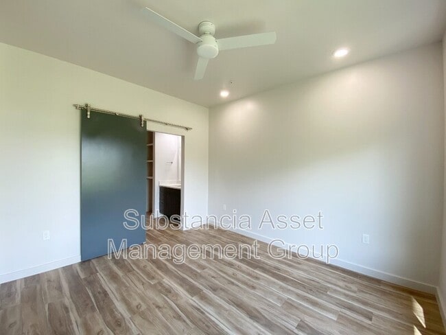 Foto del edificio - 1683 Midtown Pl