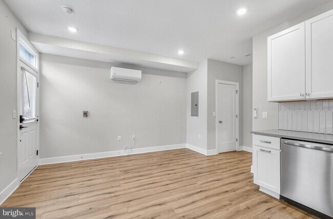 Building Photo - 5007 Pentridge St