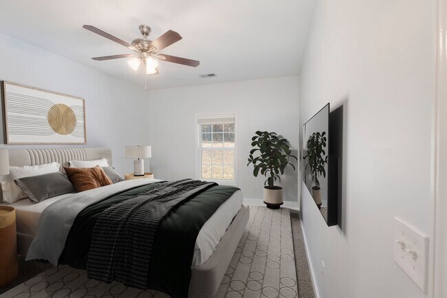 Interior Photo - Crystal Lake Luxury Apartments