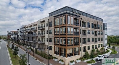 Building Photo - 201 Pilot St