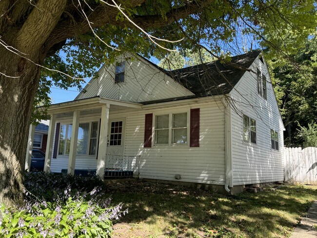 Building Photo - 712 Jordan Pl