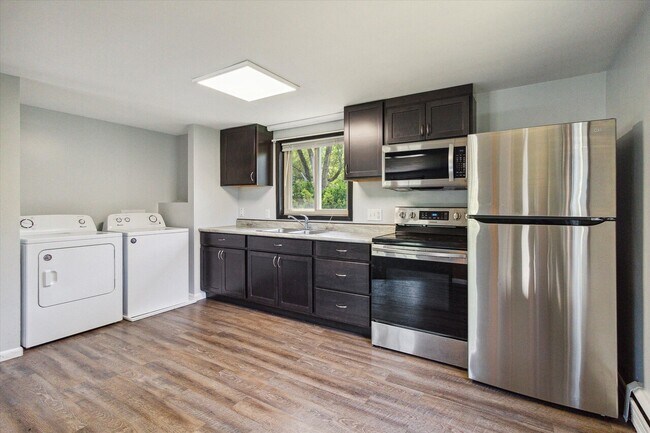 Foto del edificio - 1014 Bennett Ave