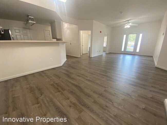 Building Photo - 2 br, 3 bath House - 805 Latchmere Court #101