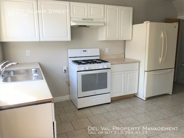 Foto del edificio - 1207 Gilham St