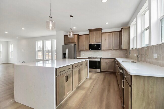 Foto del edificio - 7009 Westrow Ave